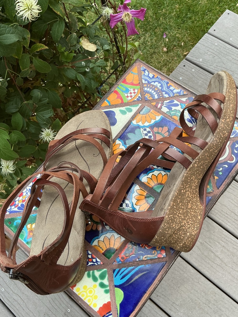 Ahnu Brown Leather Gladiator Sandals Women's Size 8 Comfort Boho Zip Back - Picture 12 of 15